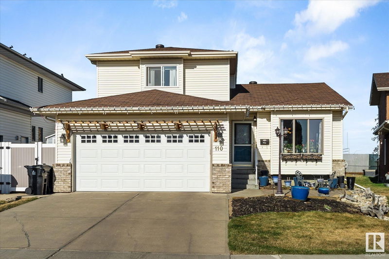 110 Woodside Crescent, Spruce Grove, Alberta