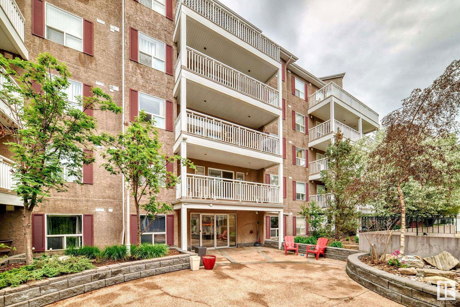 Listing Image 0