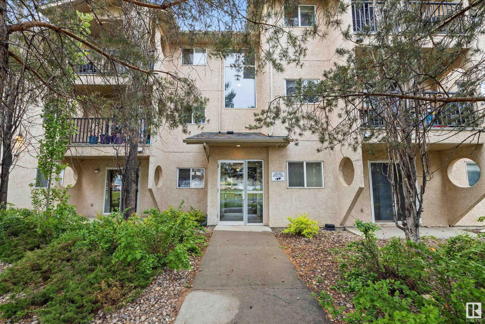 Listing Image 0