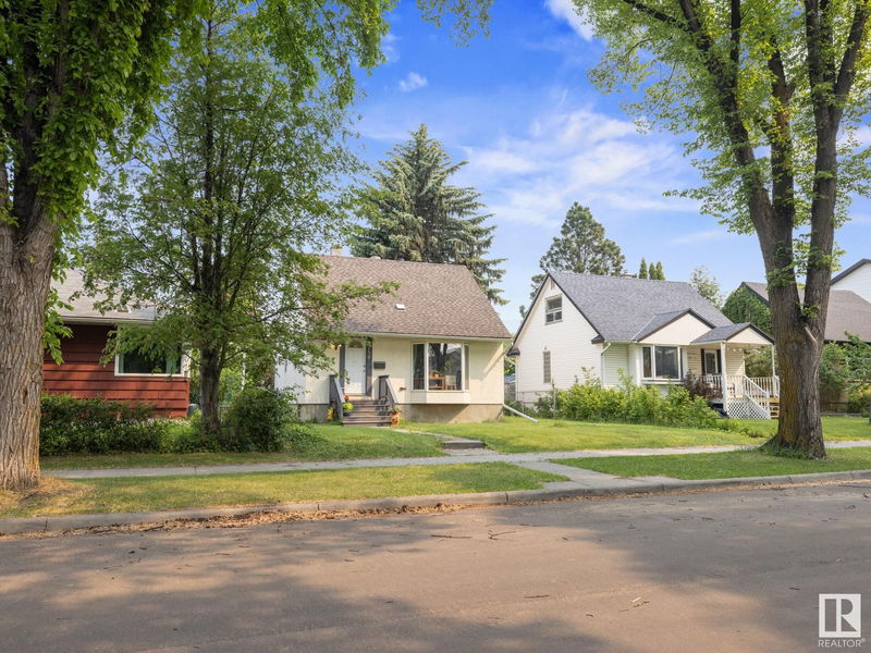 9734 71 Avenue, Edmonton, Alberta
