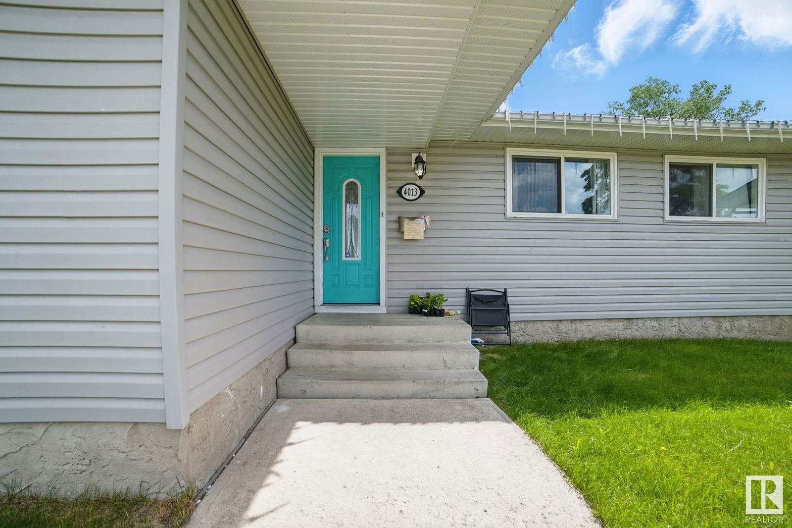 Listing Image 0