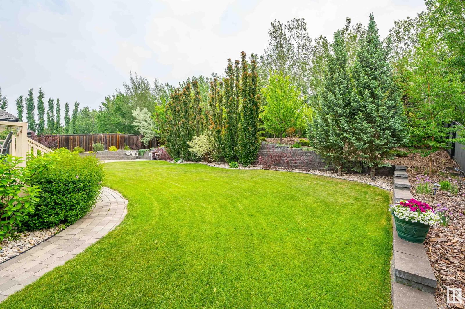 Listing Image 54