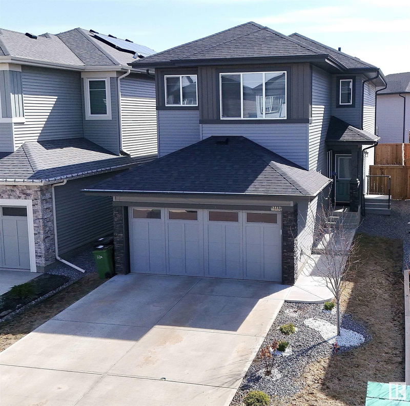 3517 Checknita Point, Edmonton, Alberta