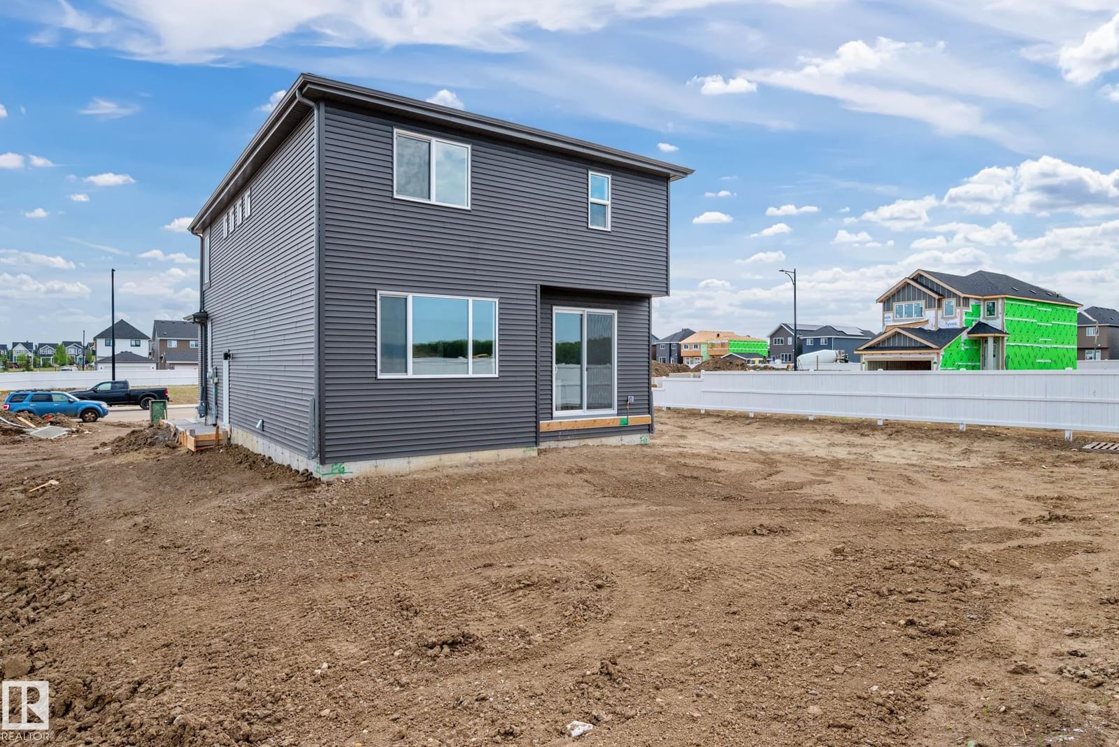 Listing Image 44