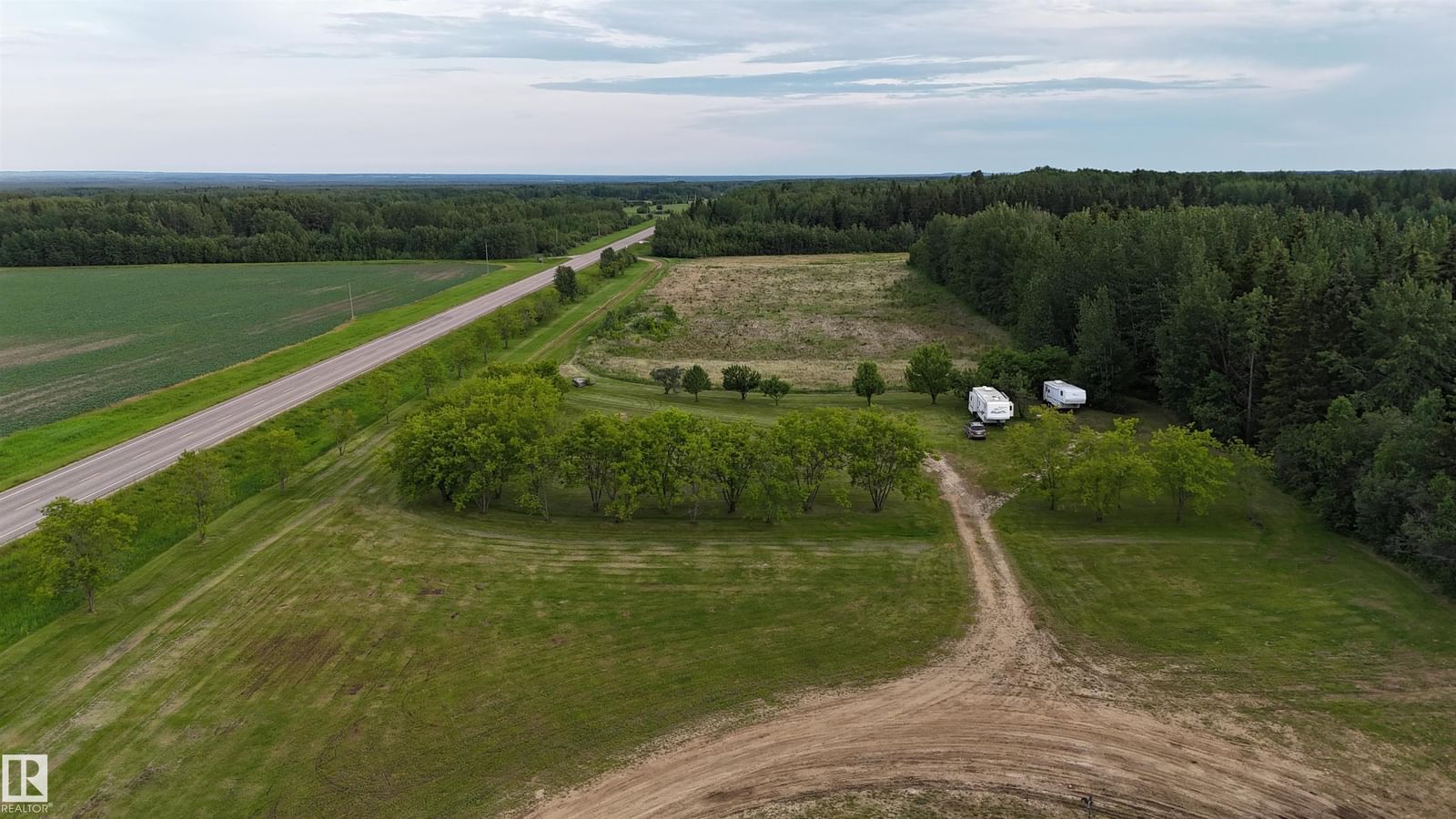 Listing Image 17
