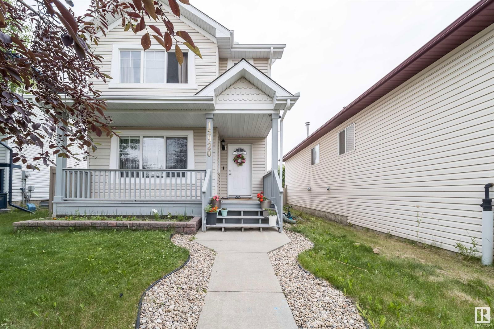 Listing photo 1