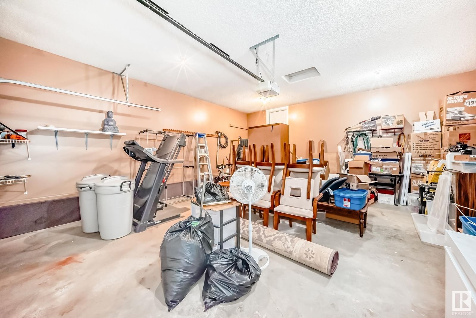 Listing Image 59