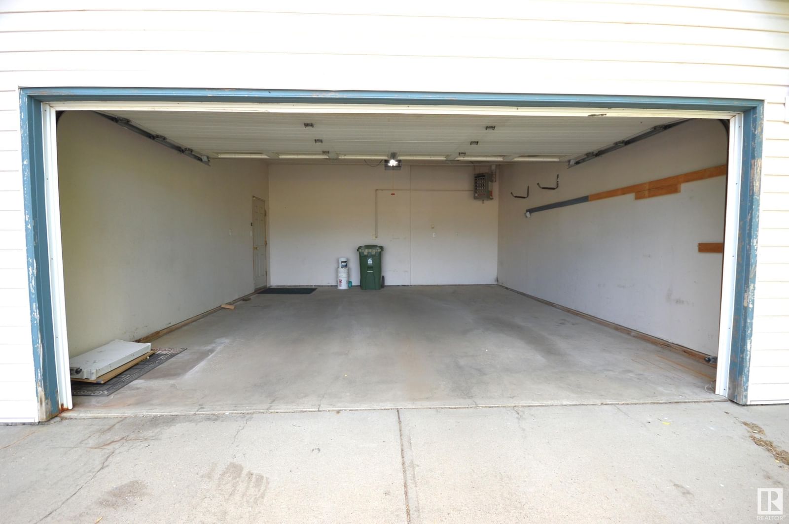 Listing Image 41