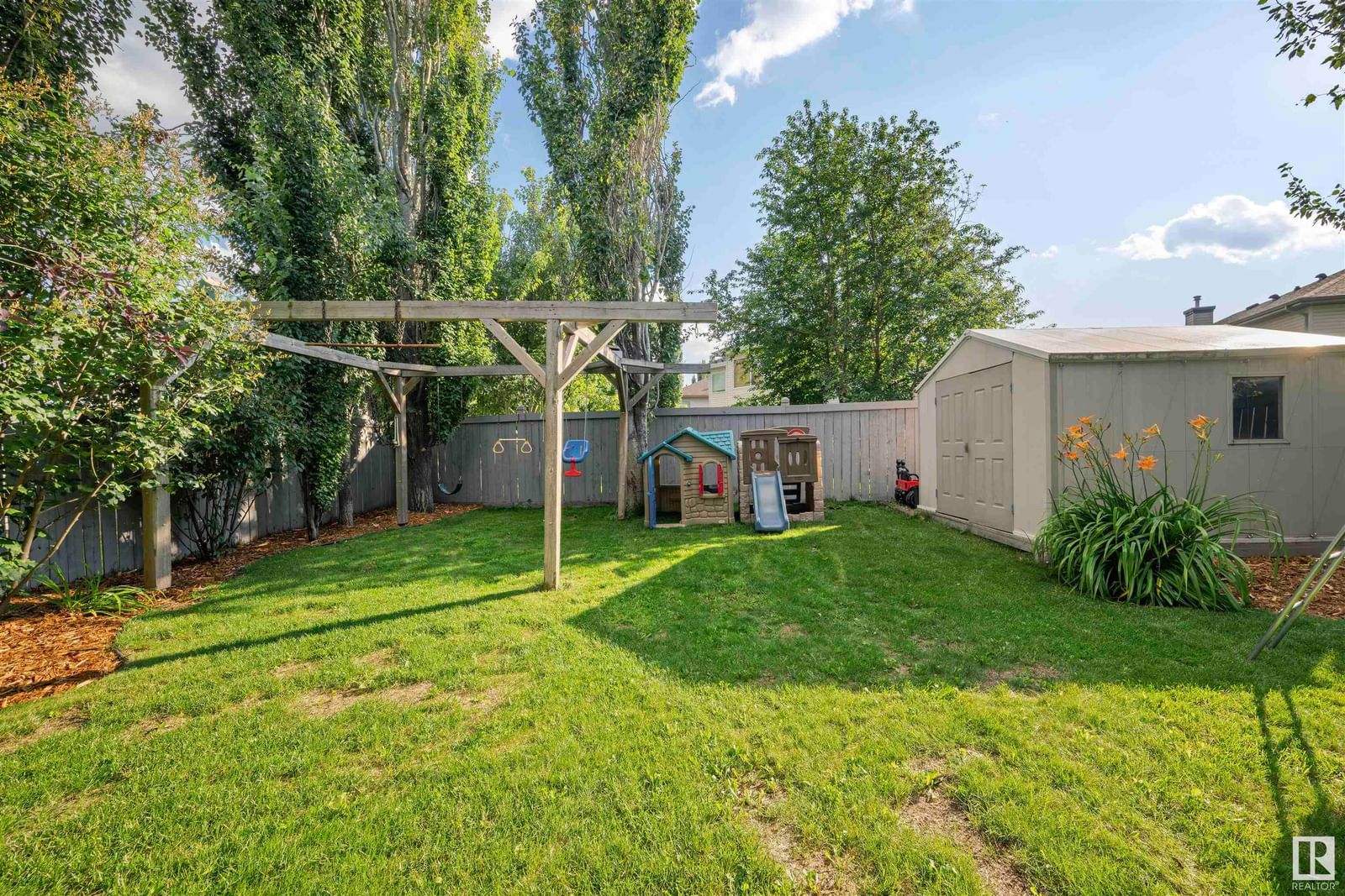Listing Image 44