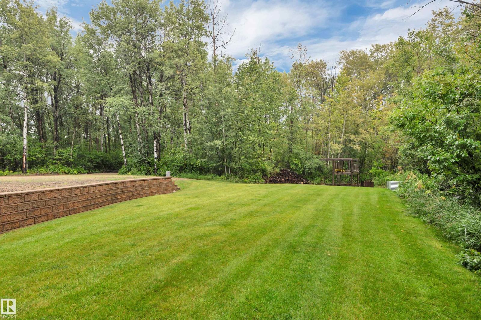 Listing Image 44