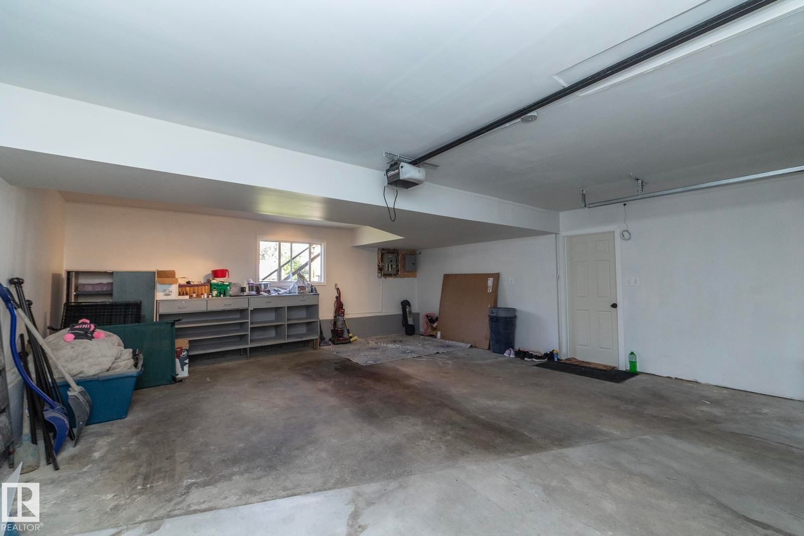 Listing Image 46
