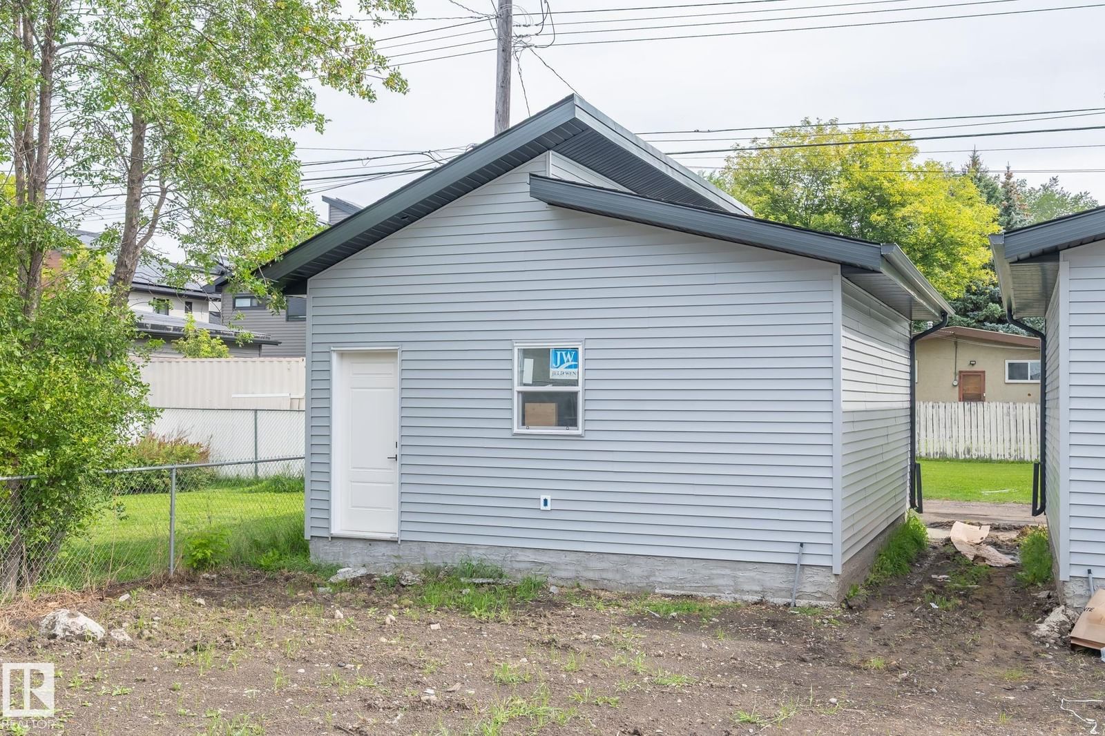 Listing Image 54