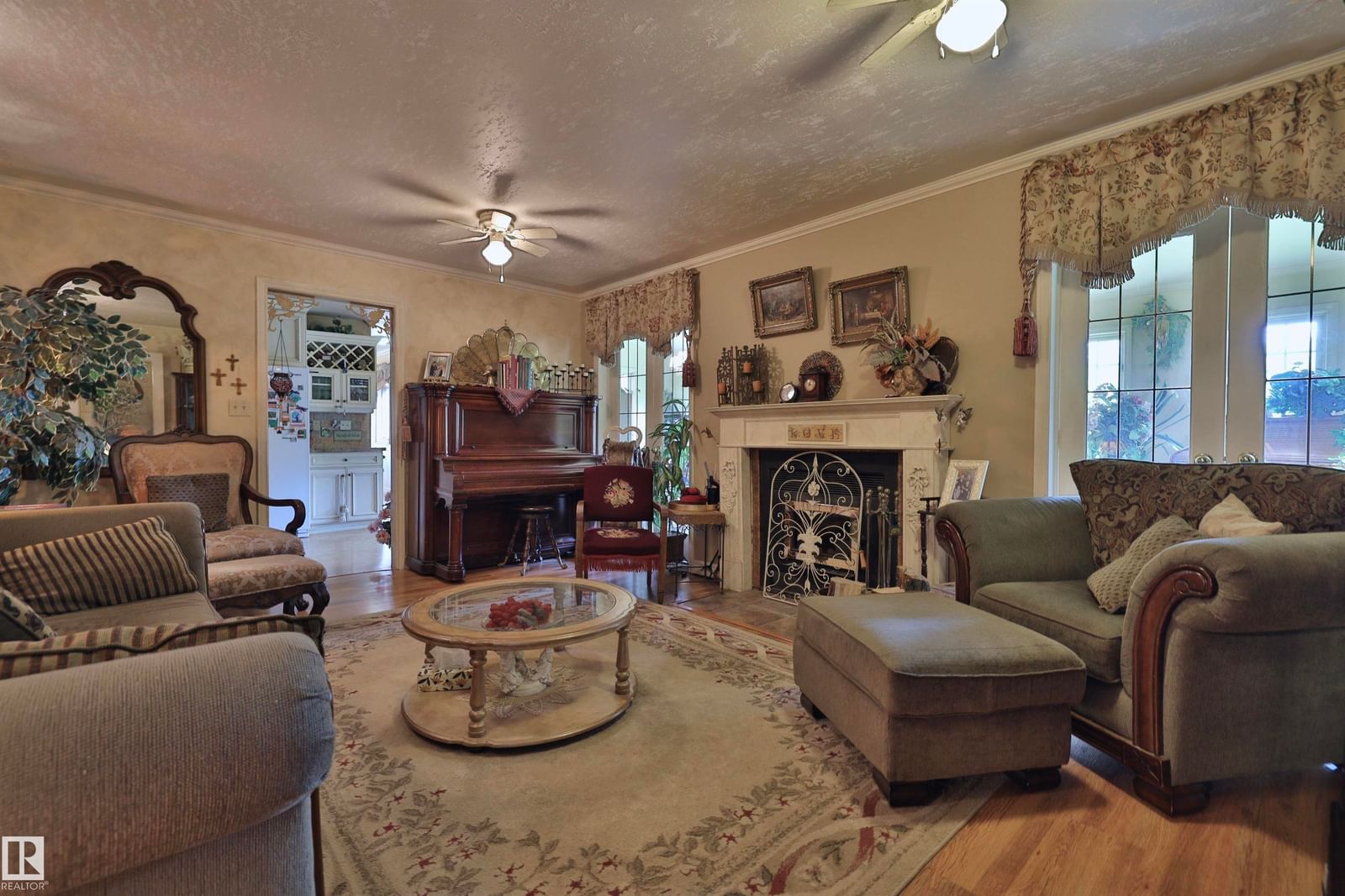 Listing Image 18