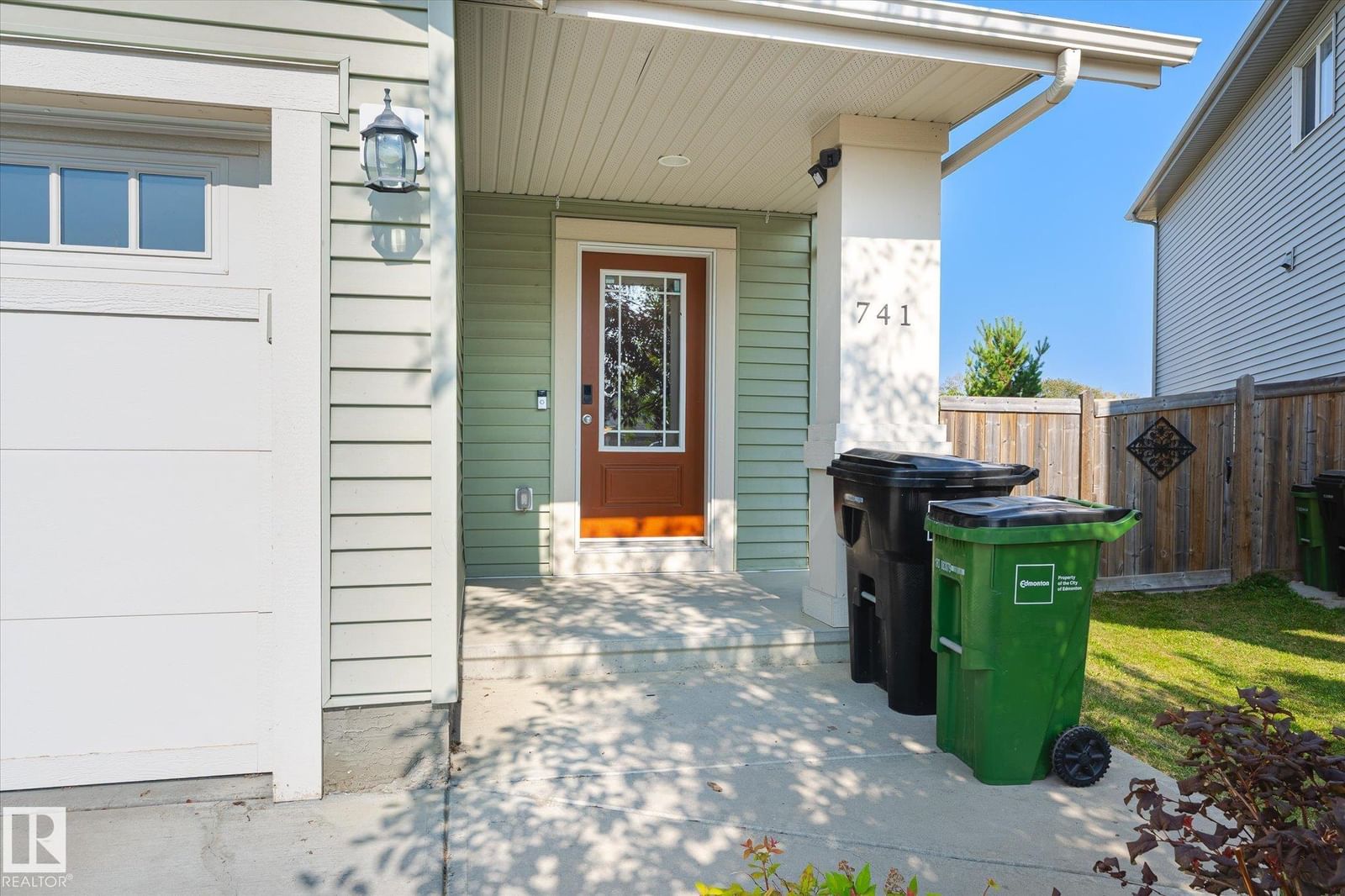 Listing Image 3