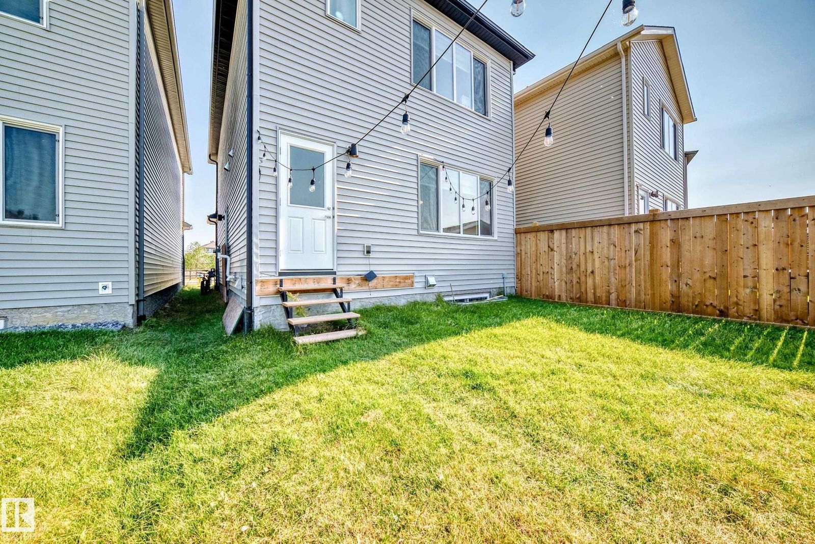Listing Image 52