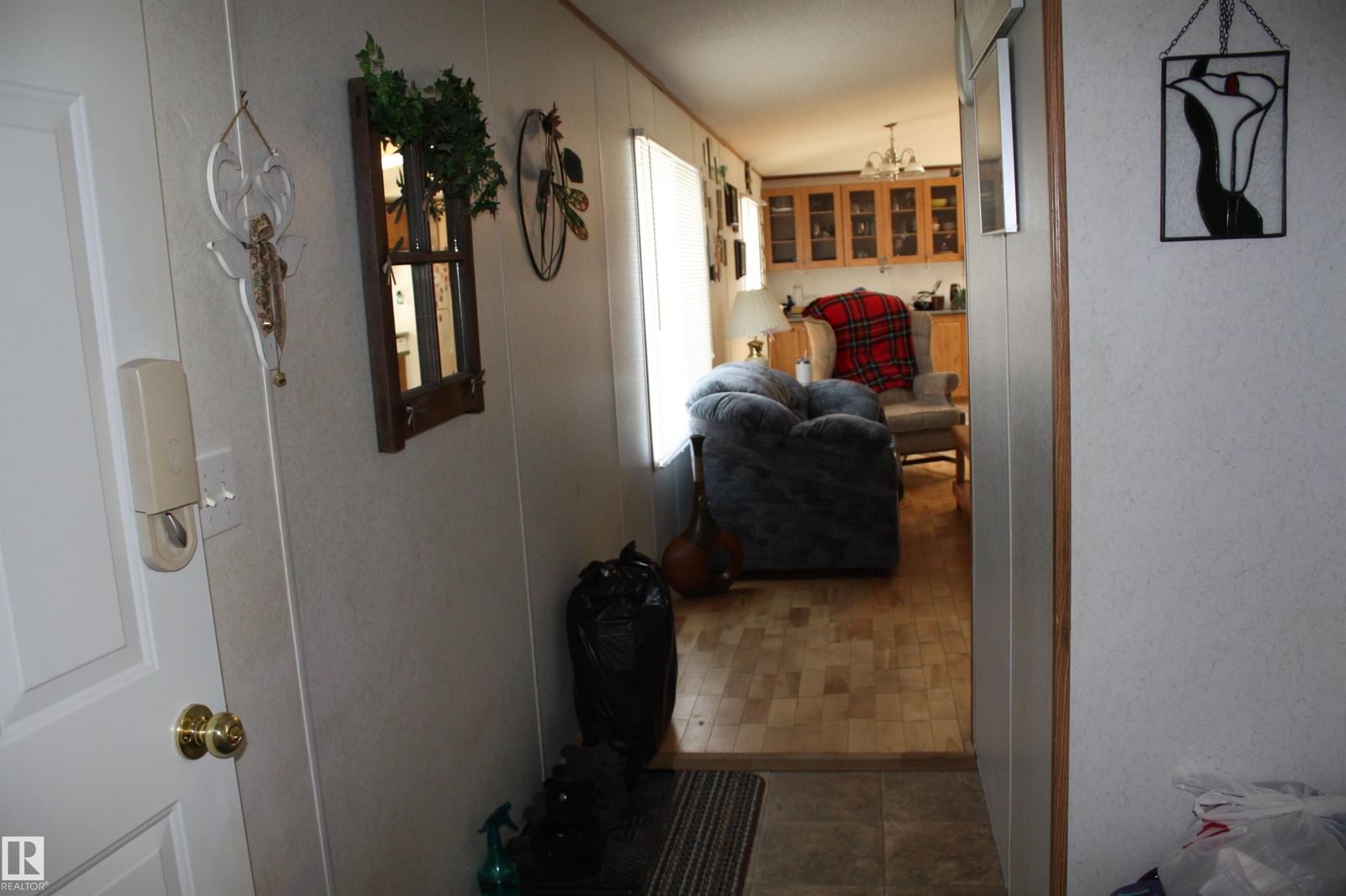 Listing Image 28