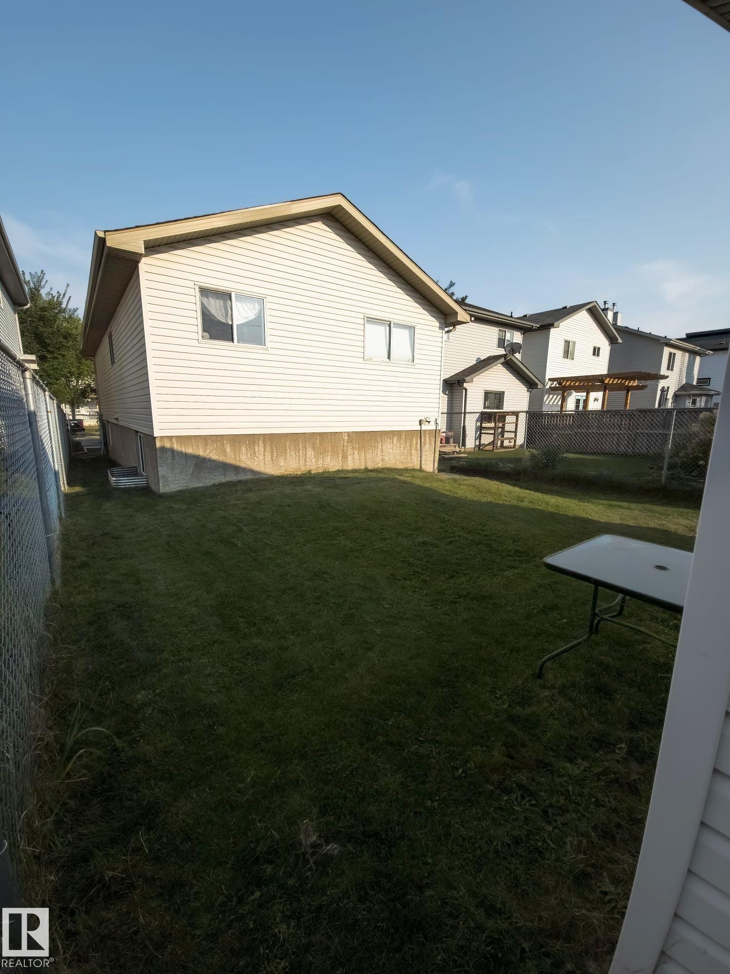 Listing Image 24