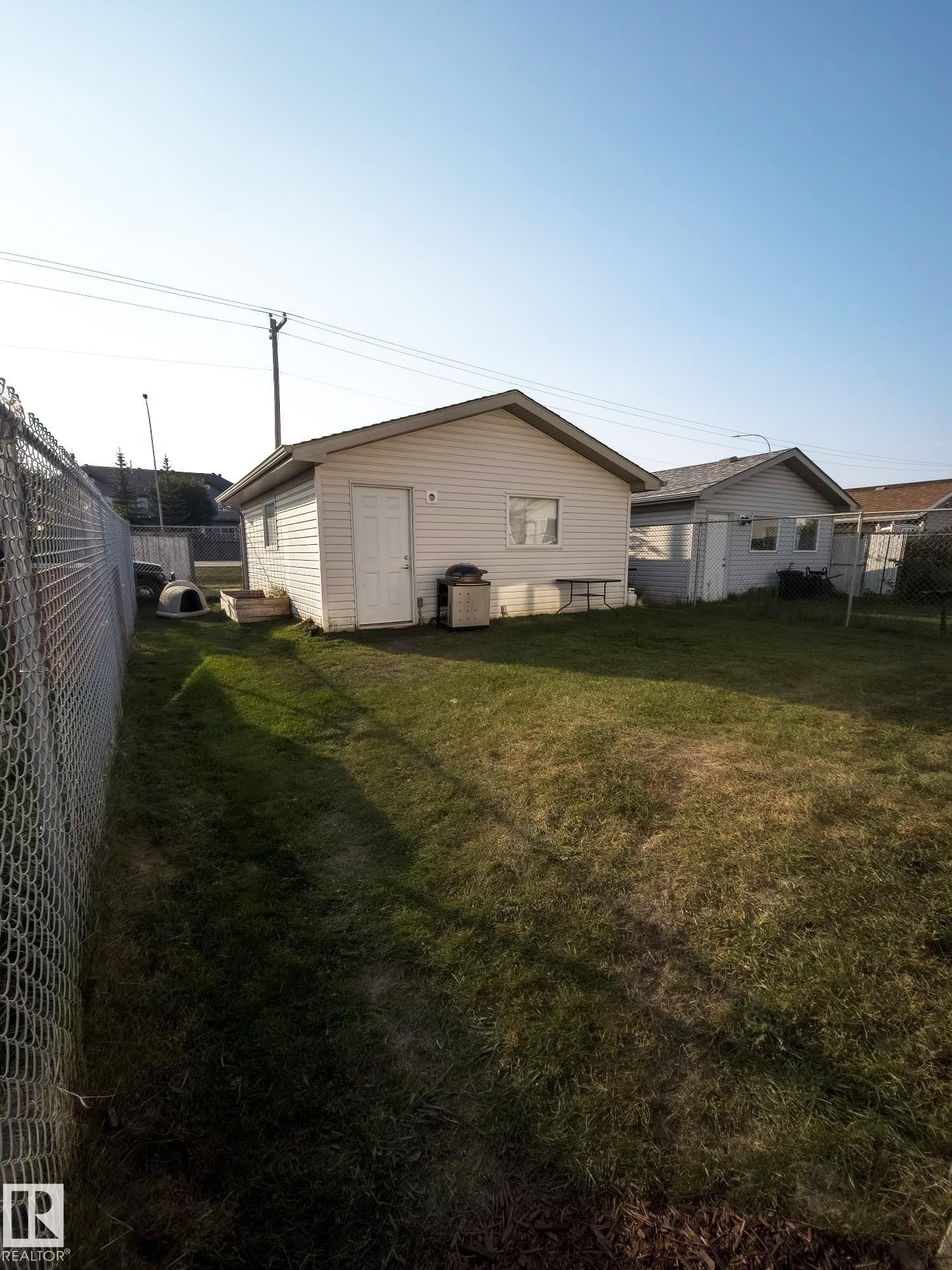 Listing Image 25