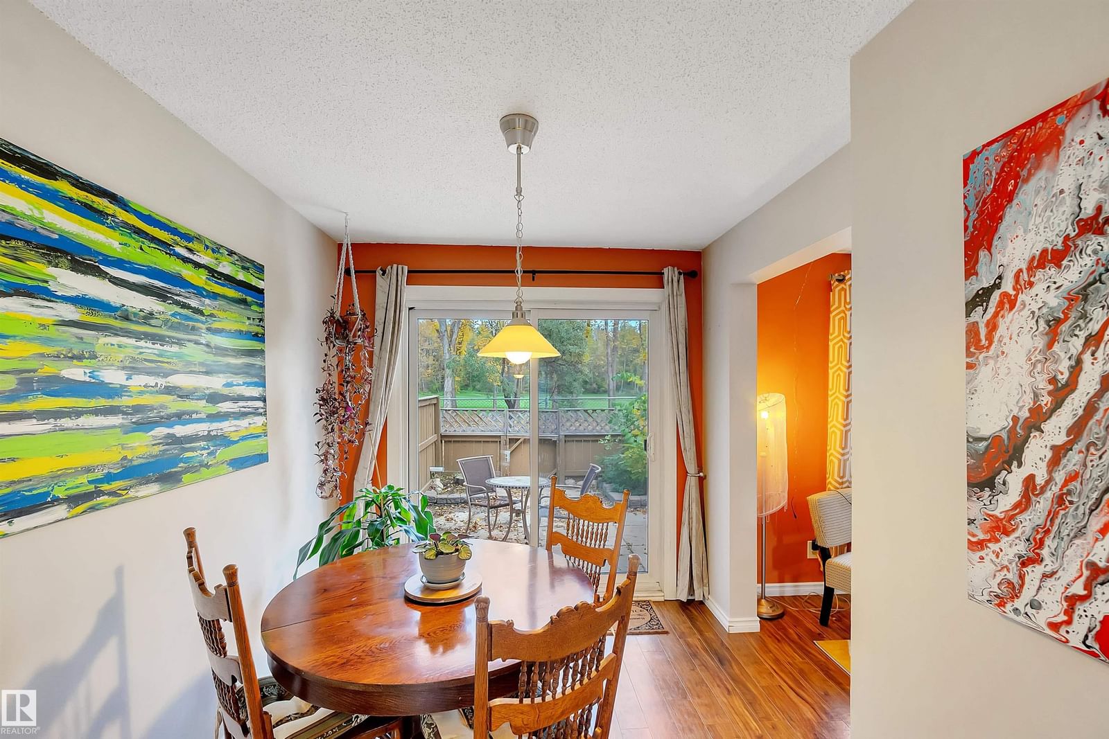Listing Image 12