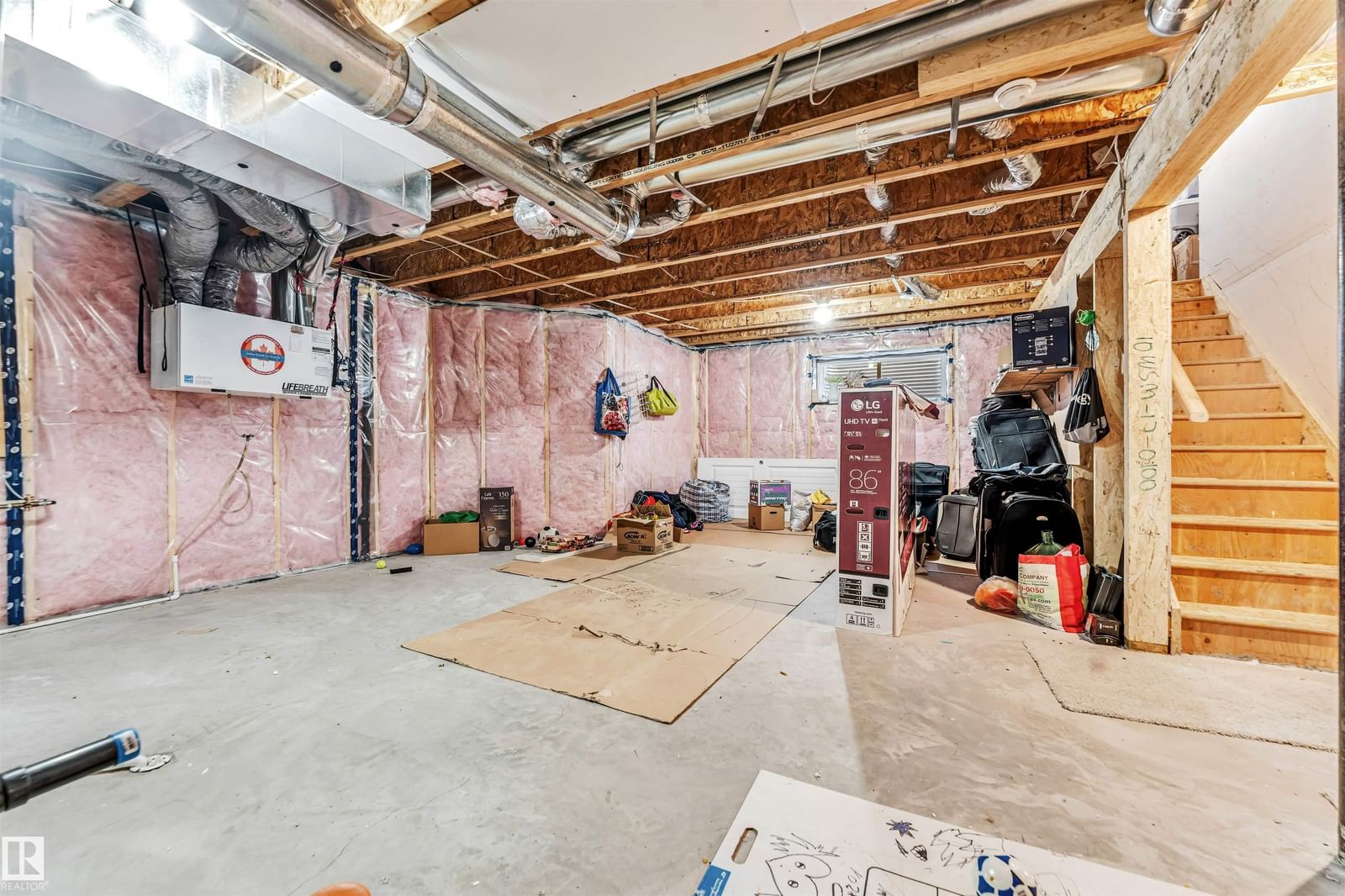 Listing Image 44