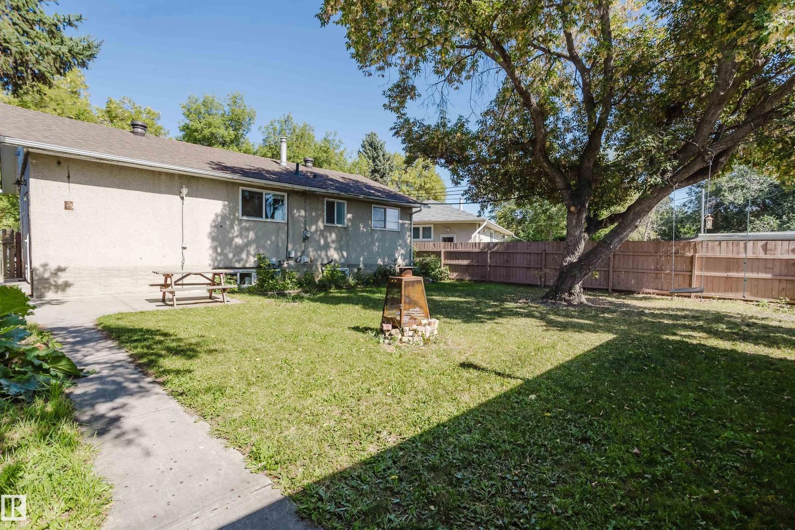 Listing Image 52