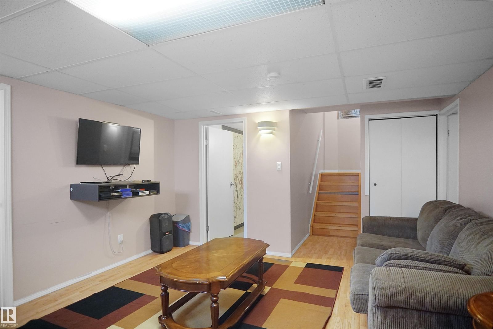 Listing Image 37