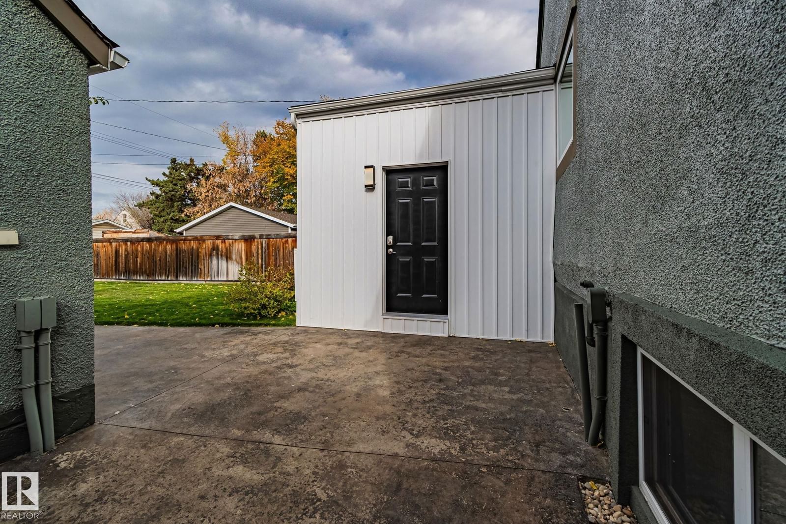 Listing Image 52
