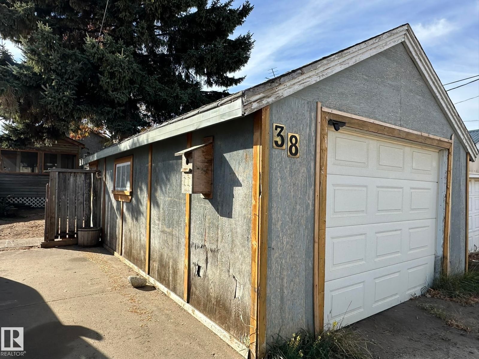 Listing Image 36