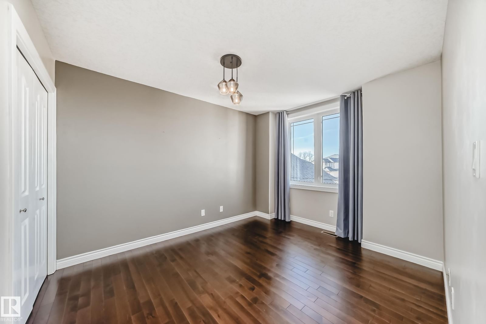 Listing Image 39