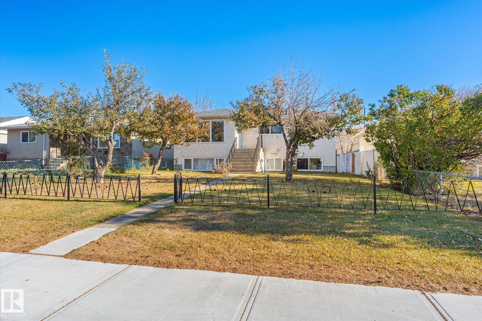 Listing Image 44