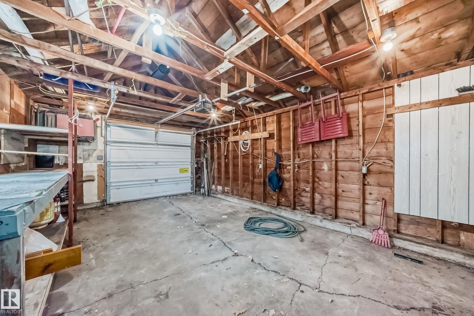 Listing Image 43