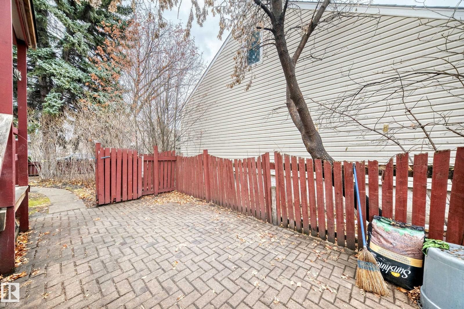 Listing Image 45