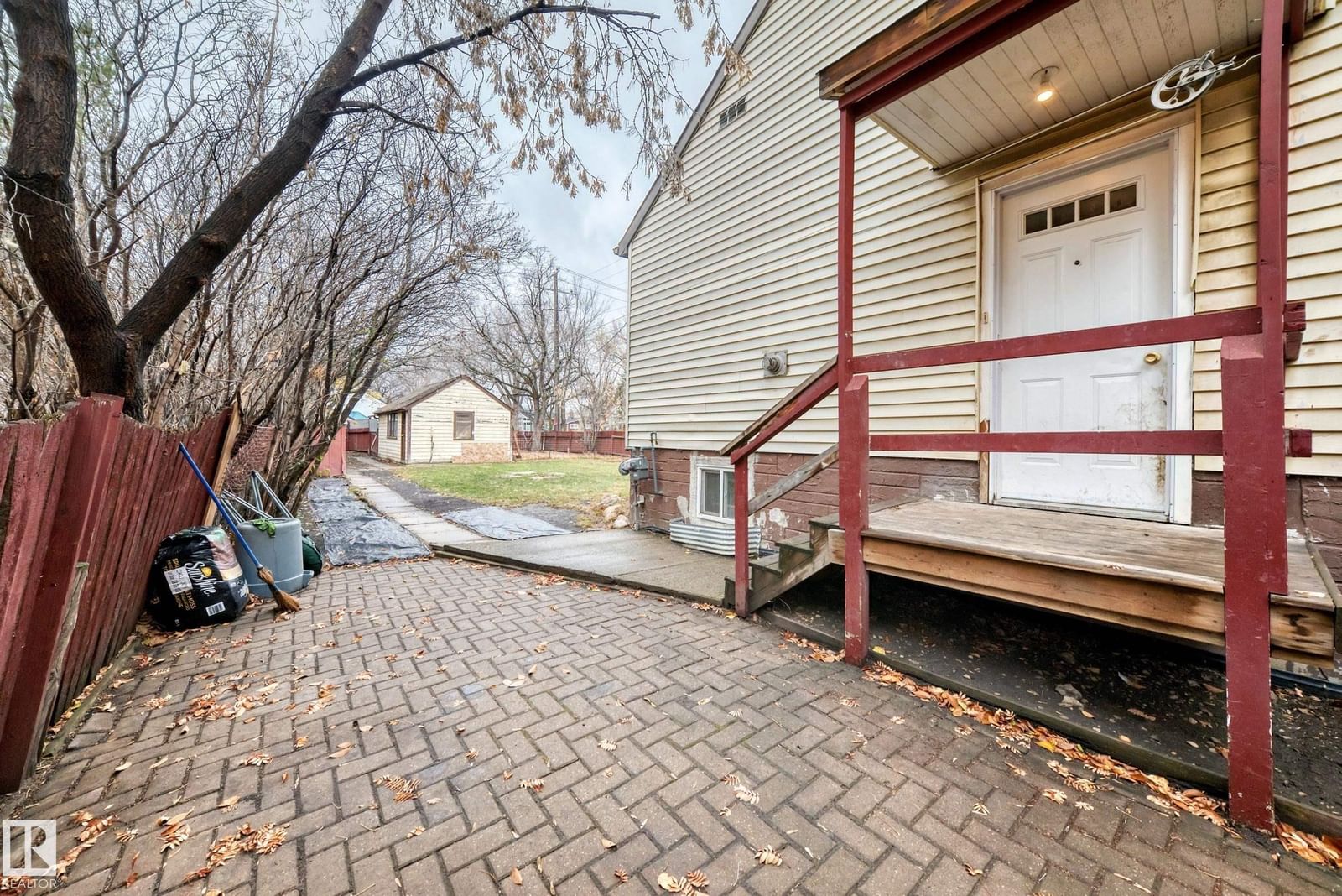 Listing Image 46