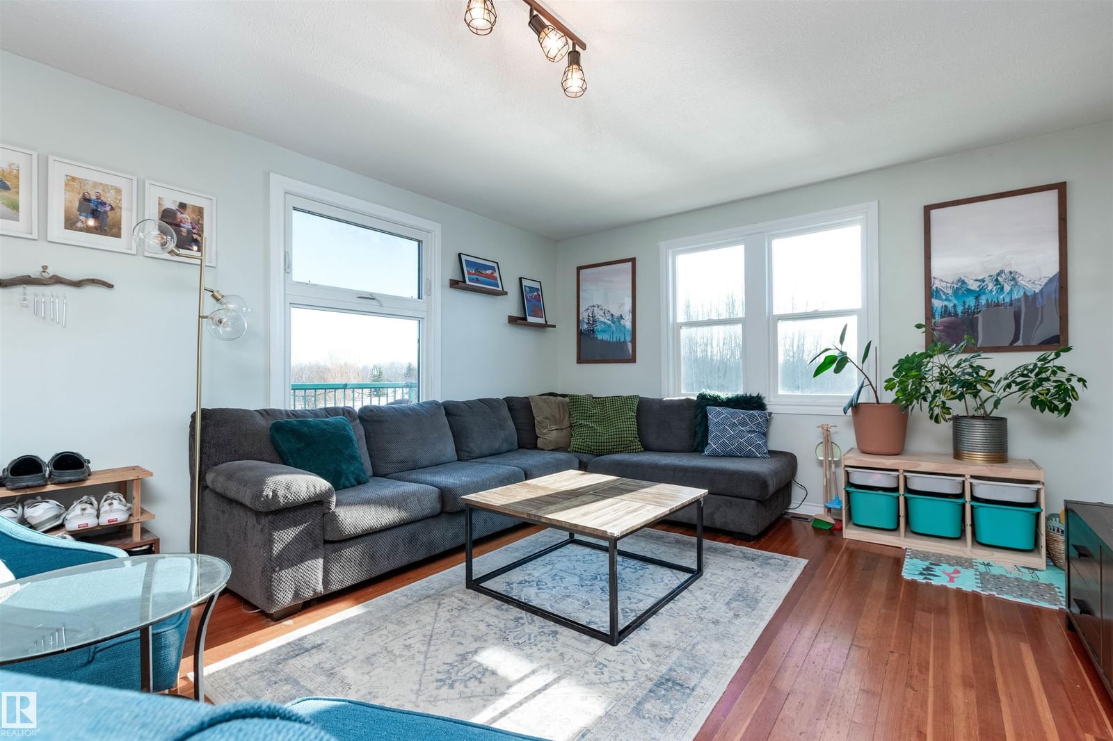 Listing Image 6