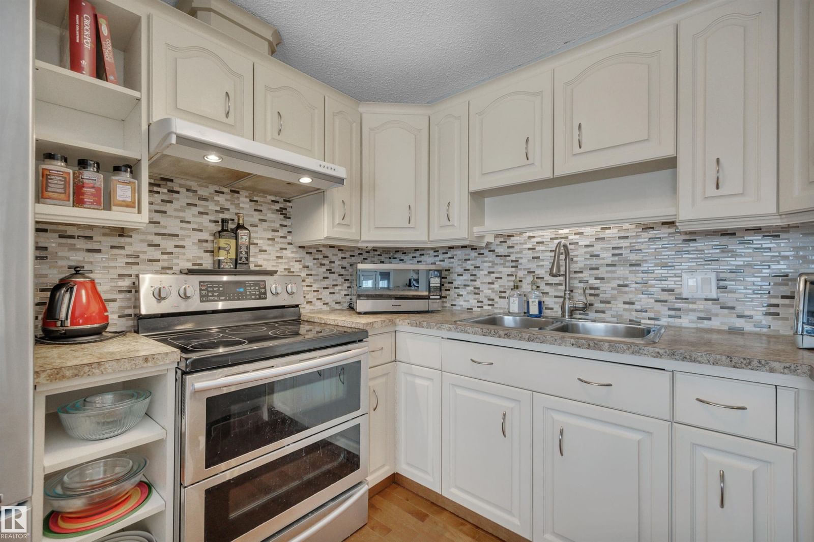 Listing Image 17