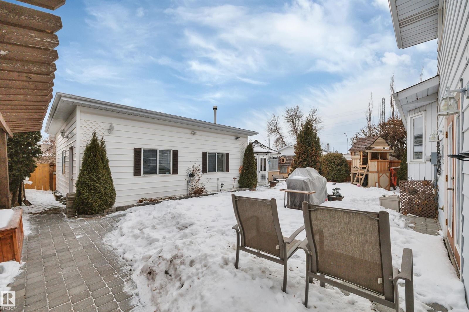 Listing Image 54