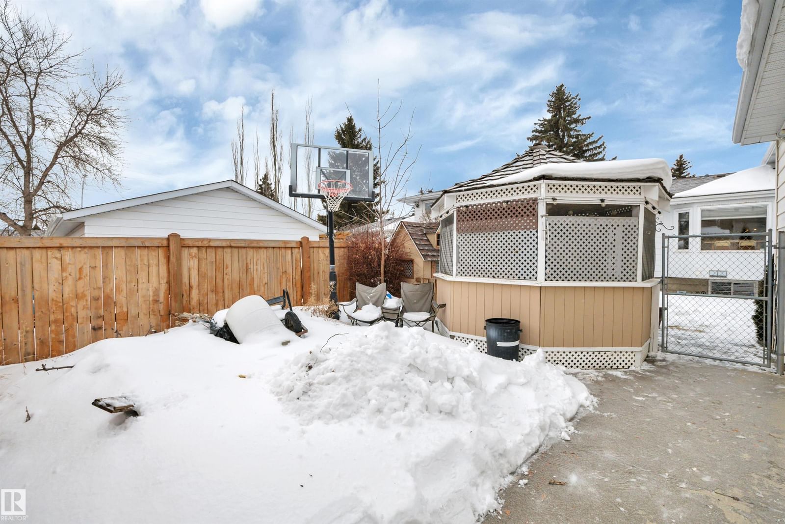 Listing Image 59