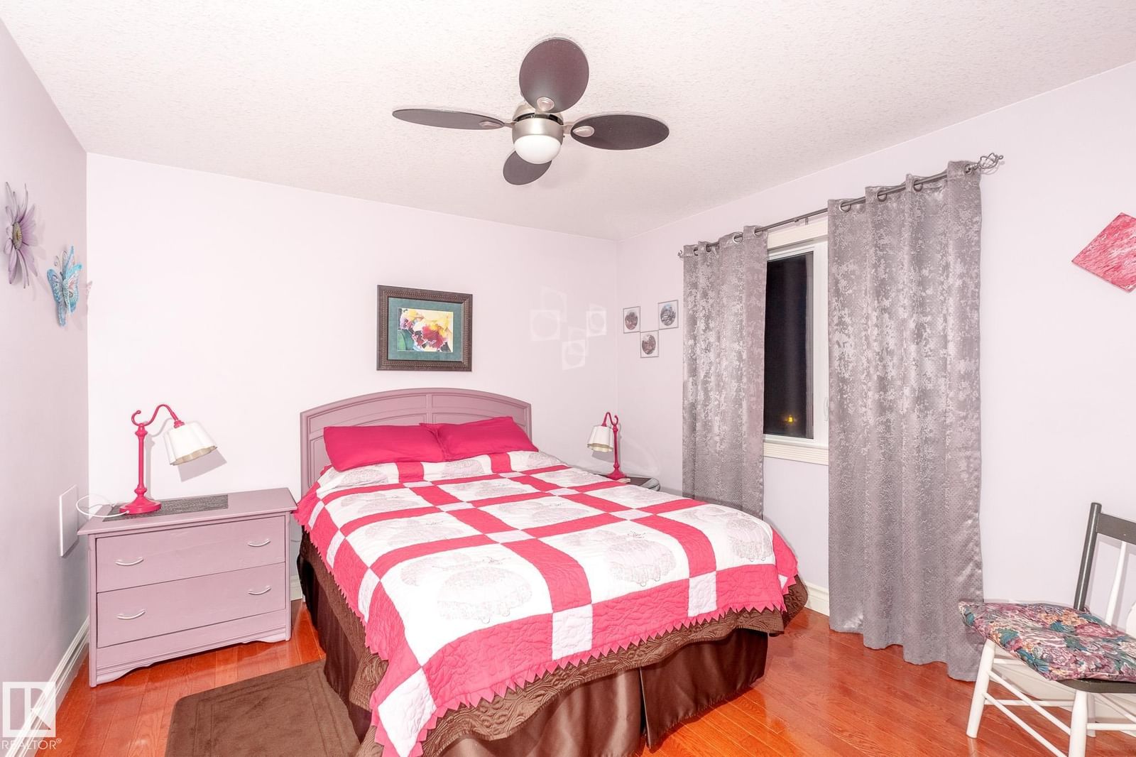 Listing Image 17