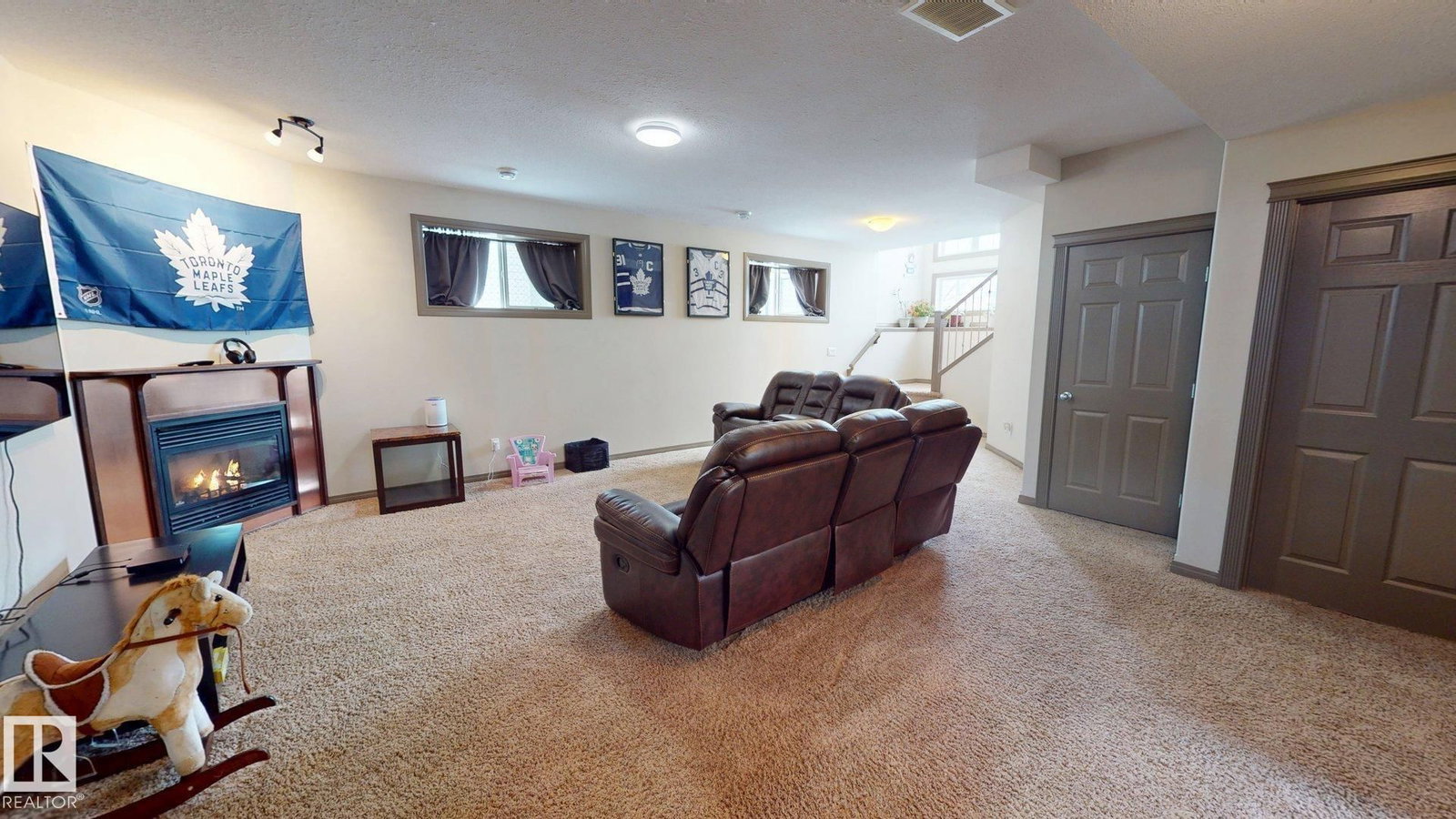 Listing Image 38