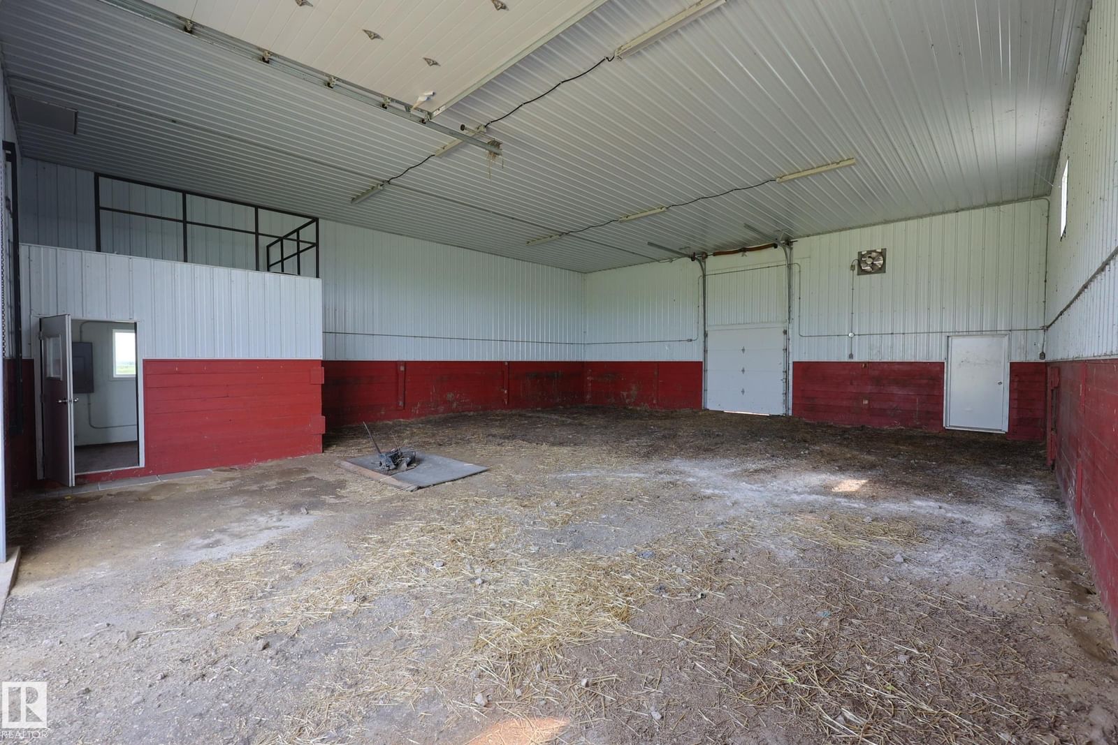 Listing Image 10