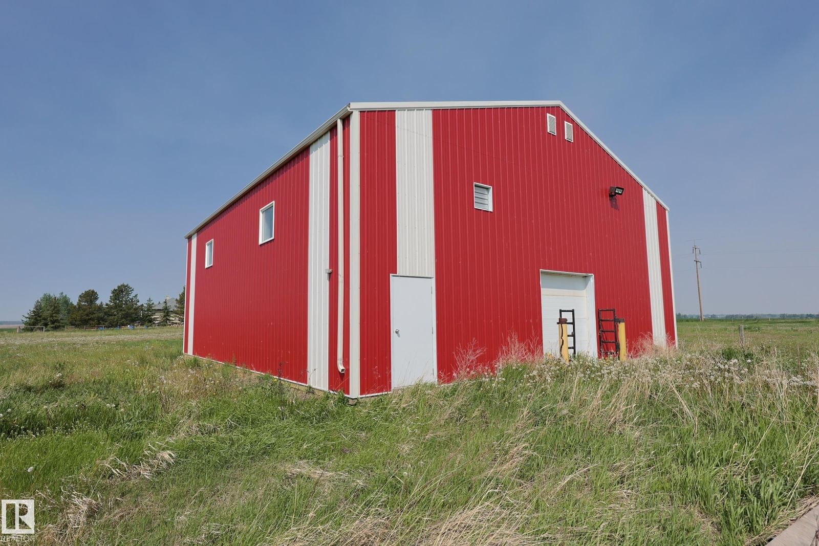 Listing Image 8