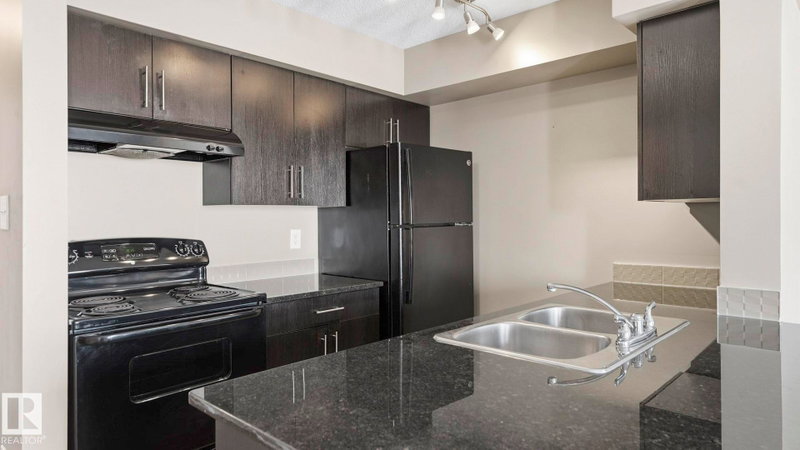 A unit for sale at 274 Mcconachie Drive NW