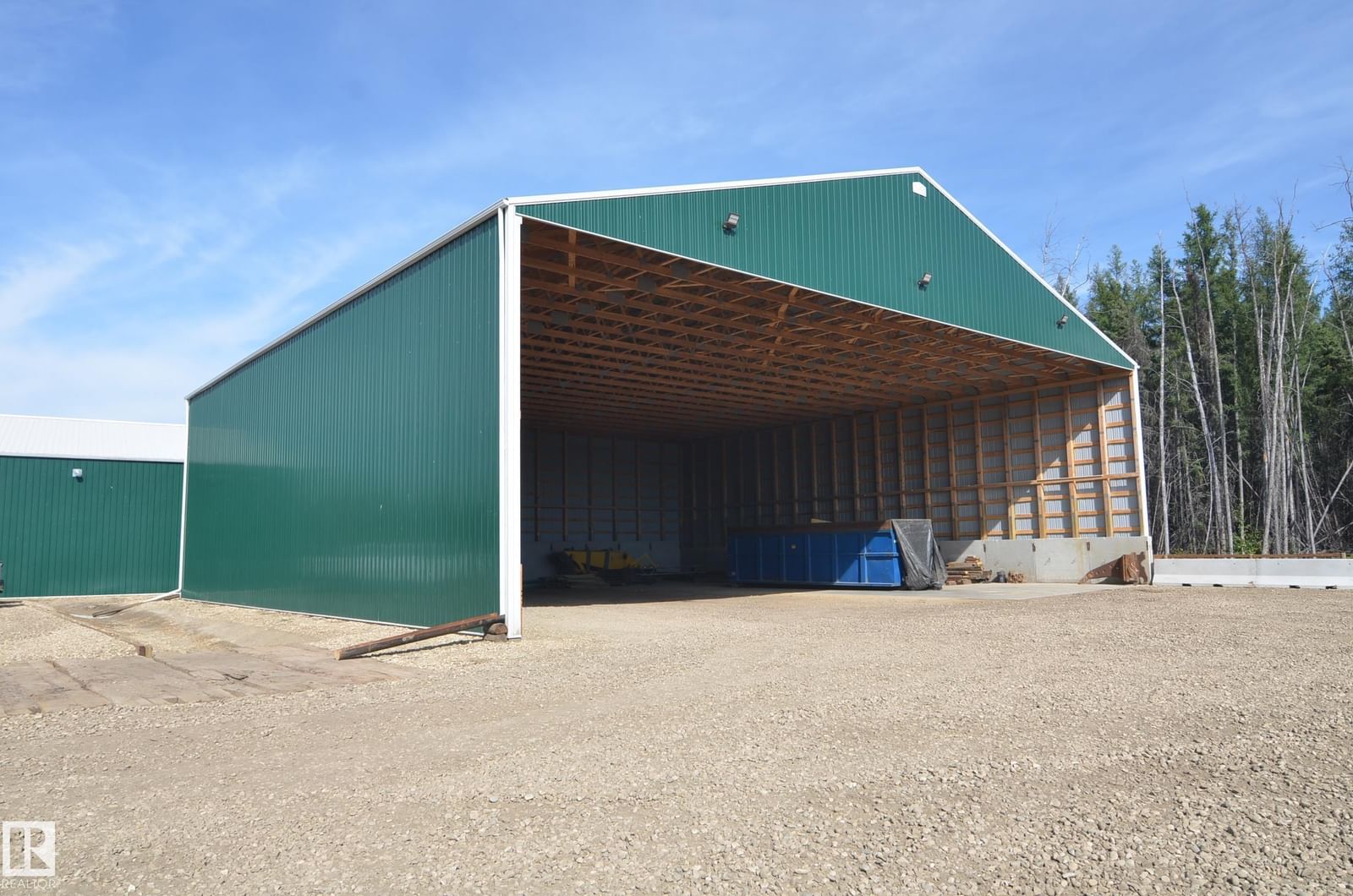 Listing Image 7
