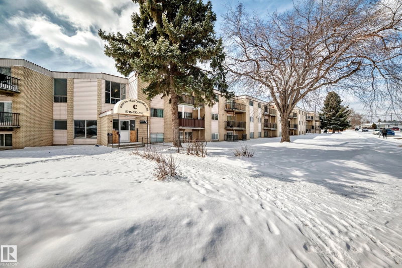A unit for sale at 5715 133 Avenue NW