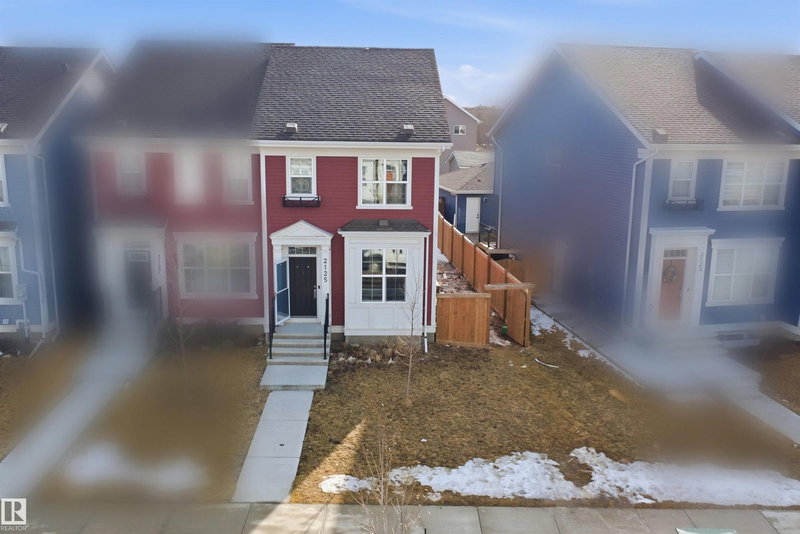 2125 Maple Road, Edmonton, Alberta