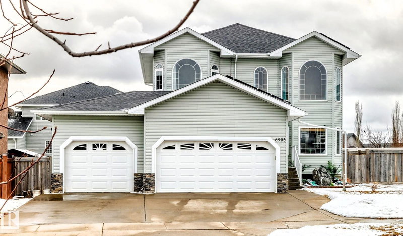 6903 38 Avenue, Camrose, Alberta