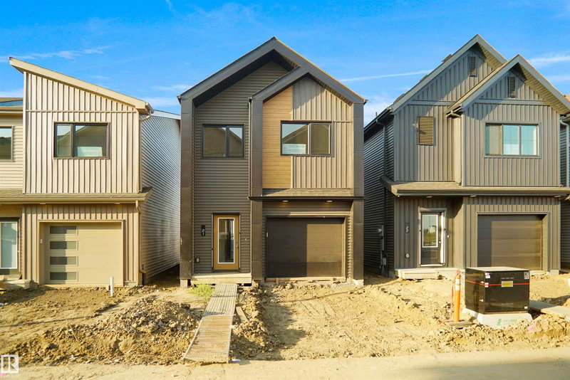 1430 Aster Way #32, Edmonton, Alberta