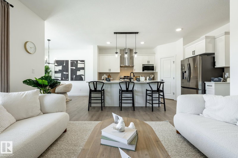 5219 Schonsee Drive, Edmonton, Alberta