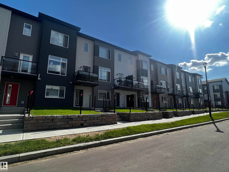 804 Welsh Drive #90, Edmonton, Alberta