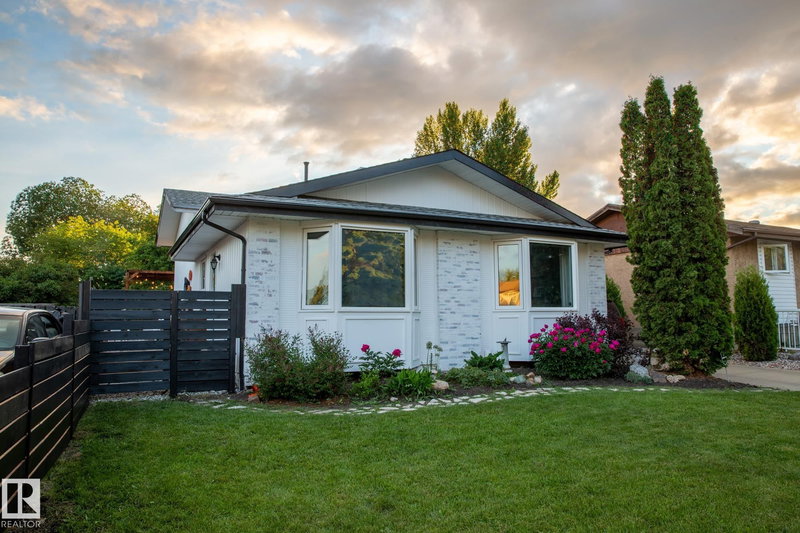 2626 49 Street, Edmonton, Alberta